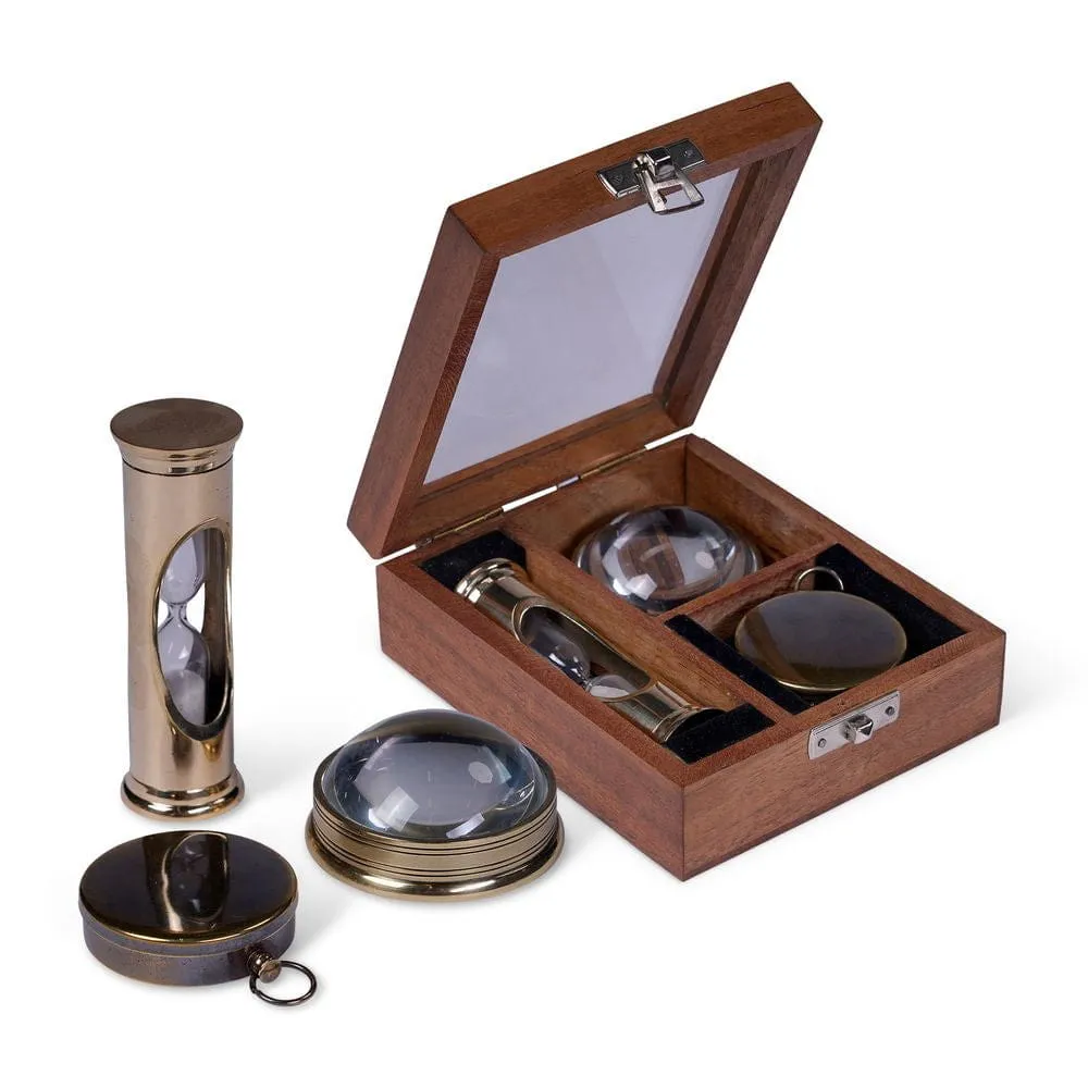 Authentic Models The Explorers Gift Box