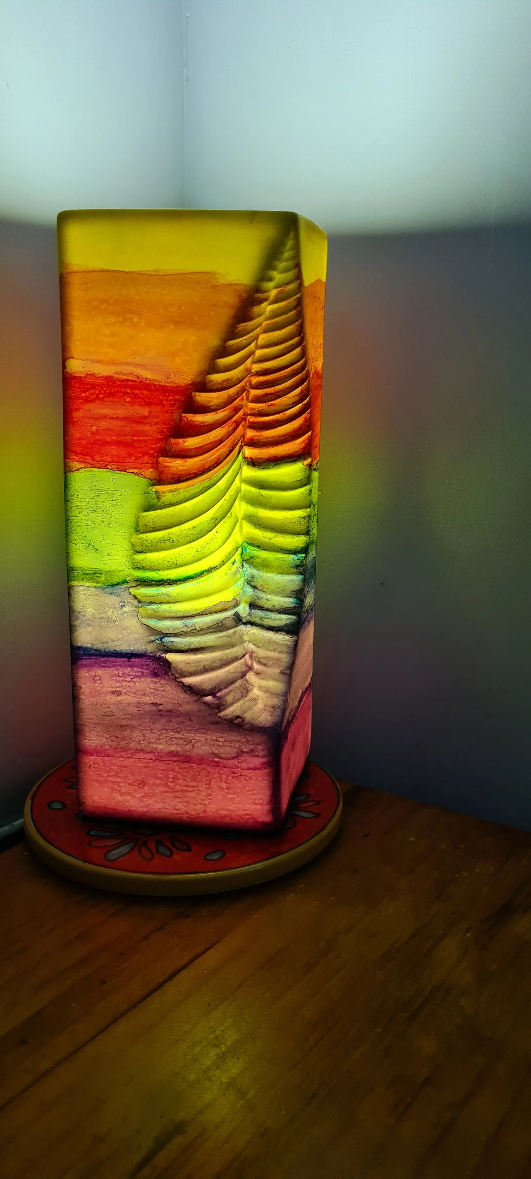 CHAKRA LEAF CERAMIC LAMP