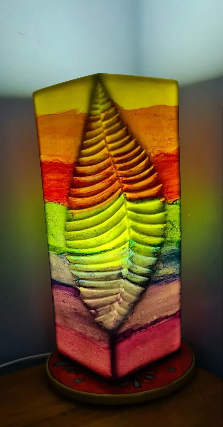 CHAKRA LEAF CERAMIC LAMP