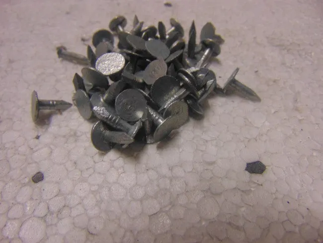 Extra Large Clout Nails Galvanised 40X3MM 25KG