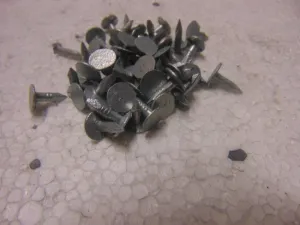 Extra Large Clout Nails Galvanised 40X3MM 25KG