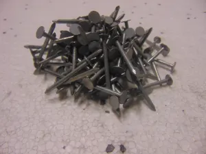 Galvanised Clout Nails 40X2.65MM 25KG