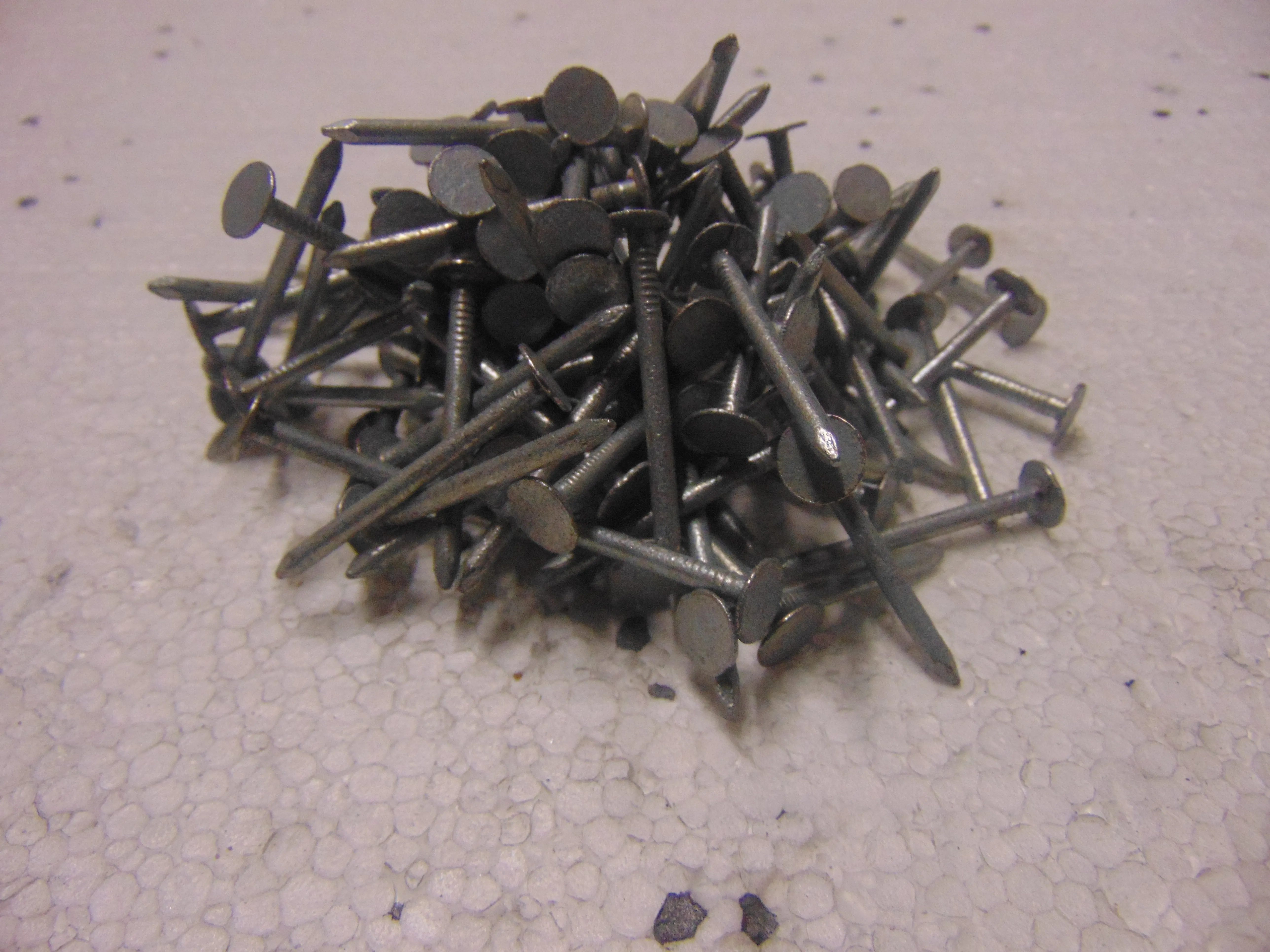 Galvanised Clout Nails 40X2.65MM 25KG