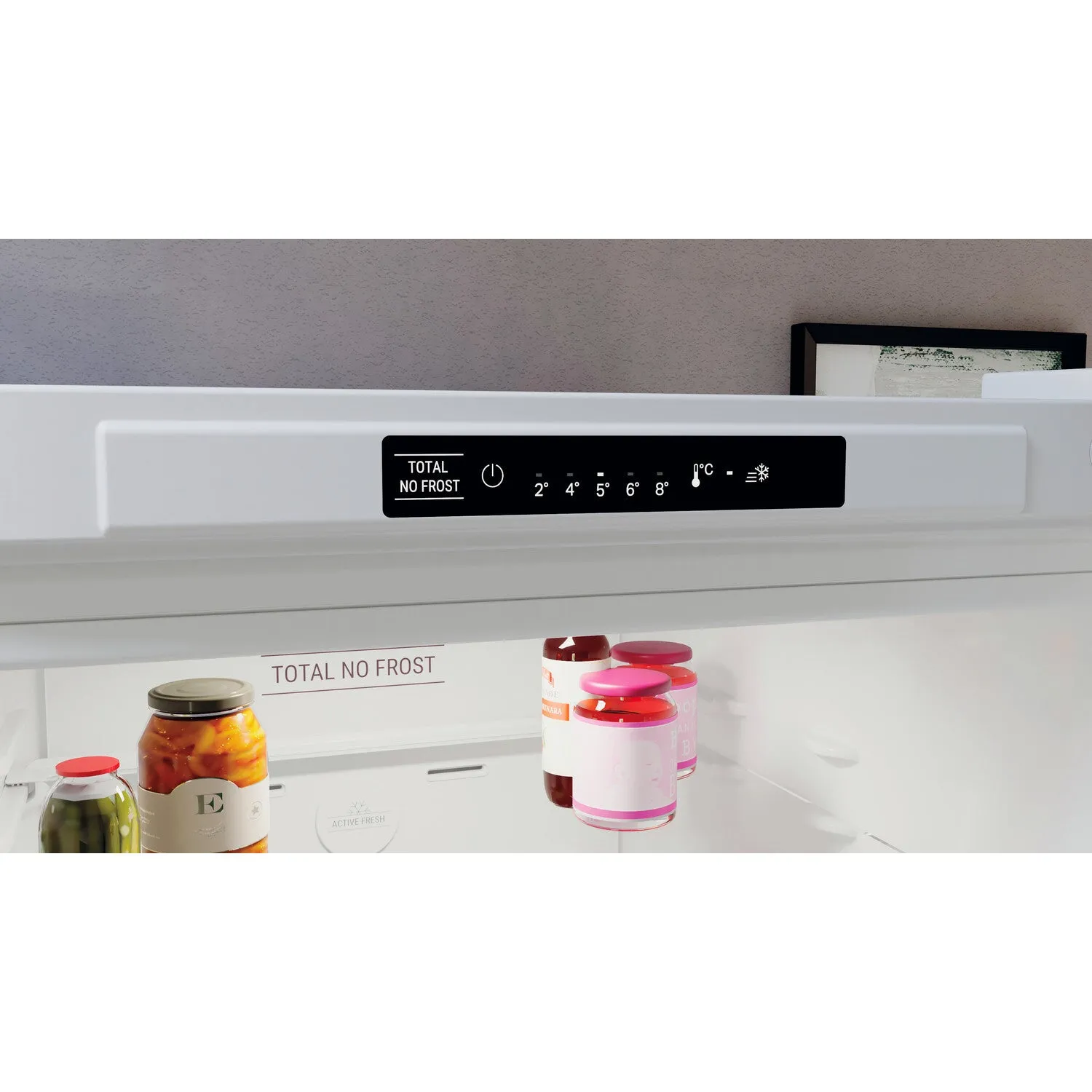 Hotpoint H3X 81I W Freestanding 231L Fridge Freezer - White, F Rated