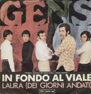 In Fondo Al Viale / Laura Dei Giorni Andati