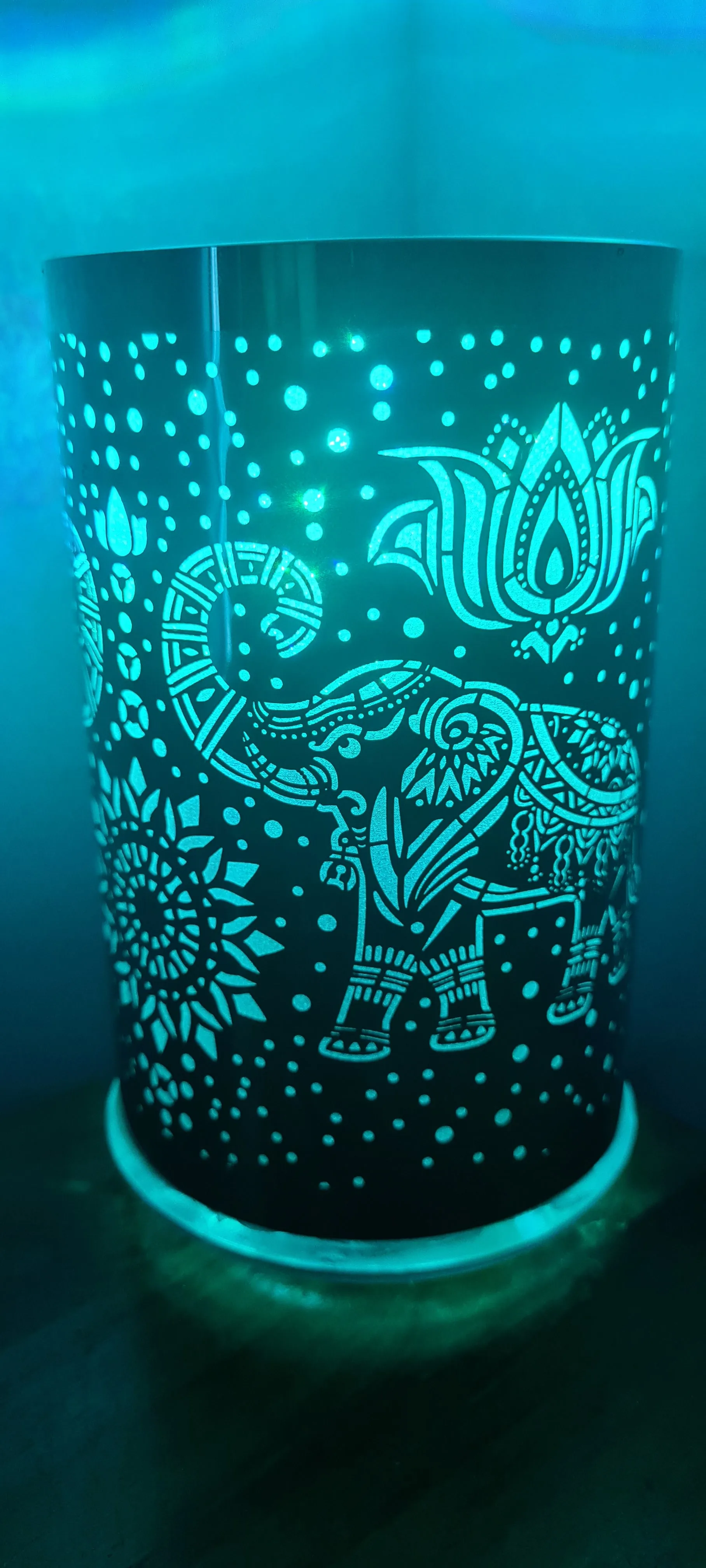 MANDALA ELEPHANT COLOUR CHANGING LAMP(put together by me)