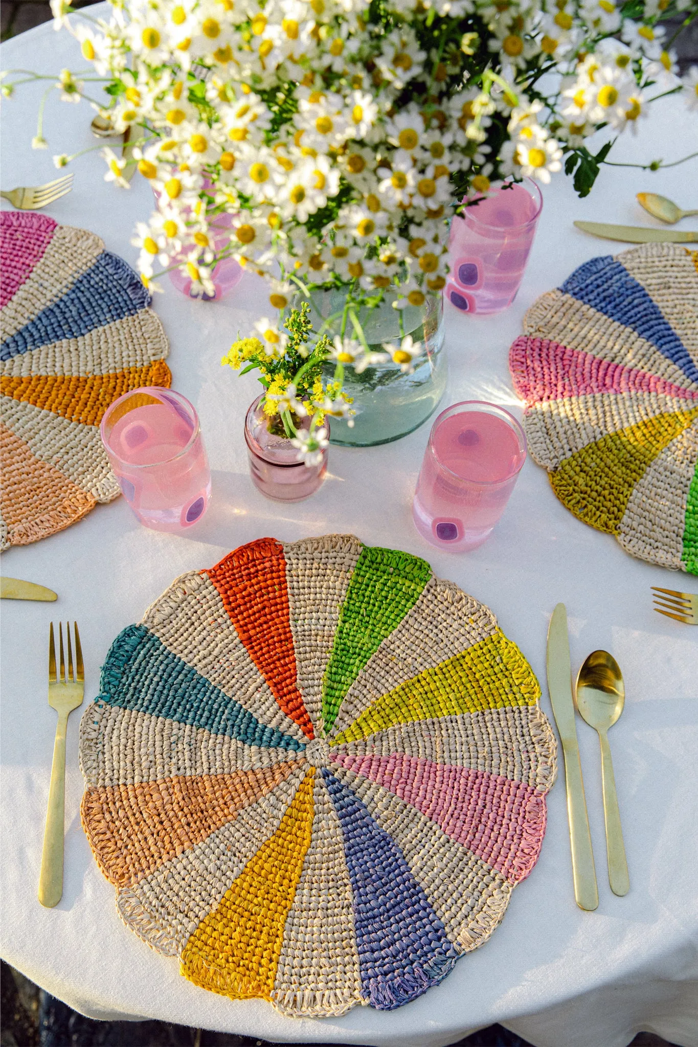 Multi Pinwheel Round Placemat (Set of 4)