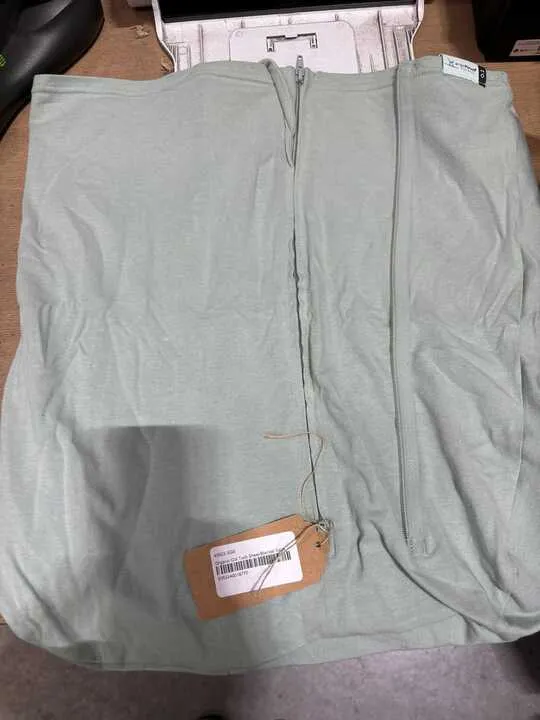 [Preloved] - ergoPouch Organic Cot Tuck Sheet/Blanket - Sage