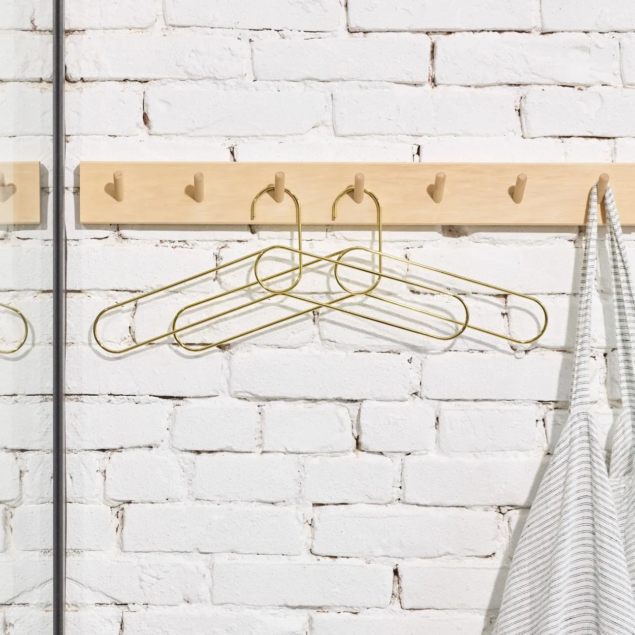 Puik Loop Coat Hanger Set Of 3, Gold