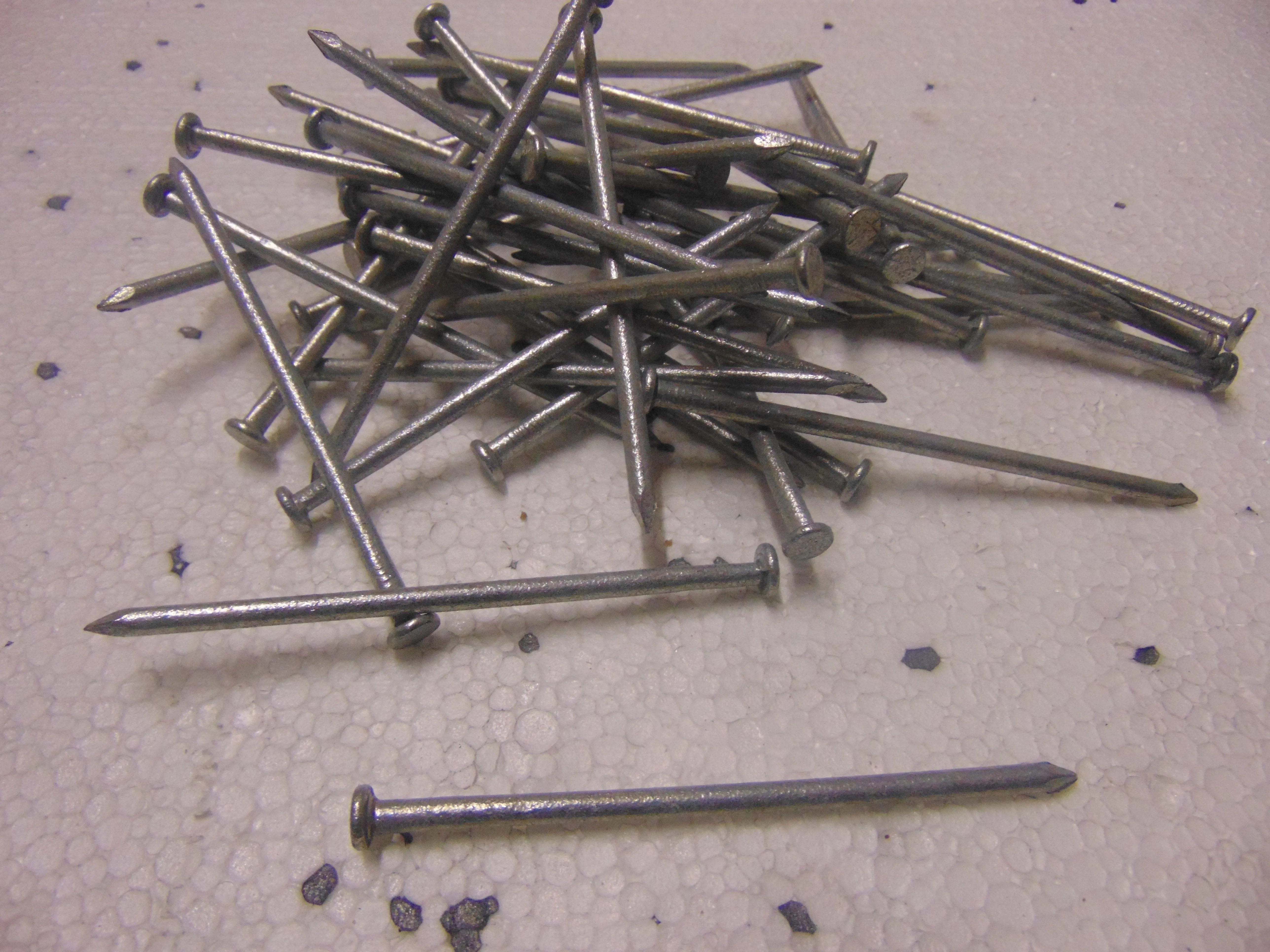Round Wire Galvanised Nails 90X4MM 1KG