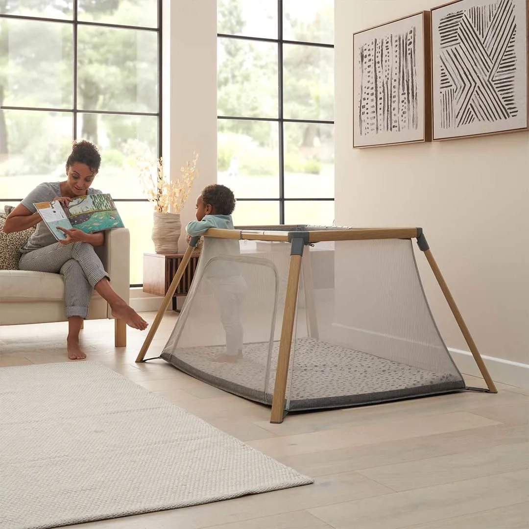 Tutti Bambini CoZee Go - Oak / Charcoal